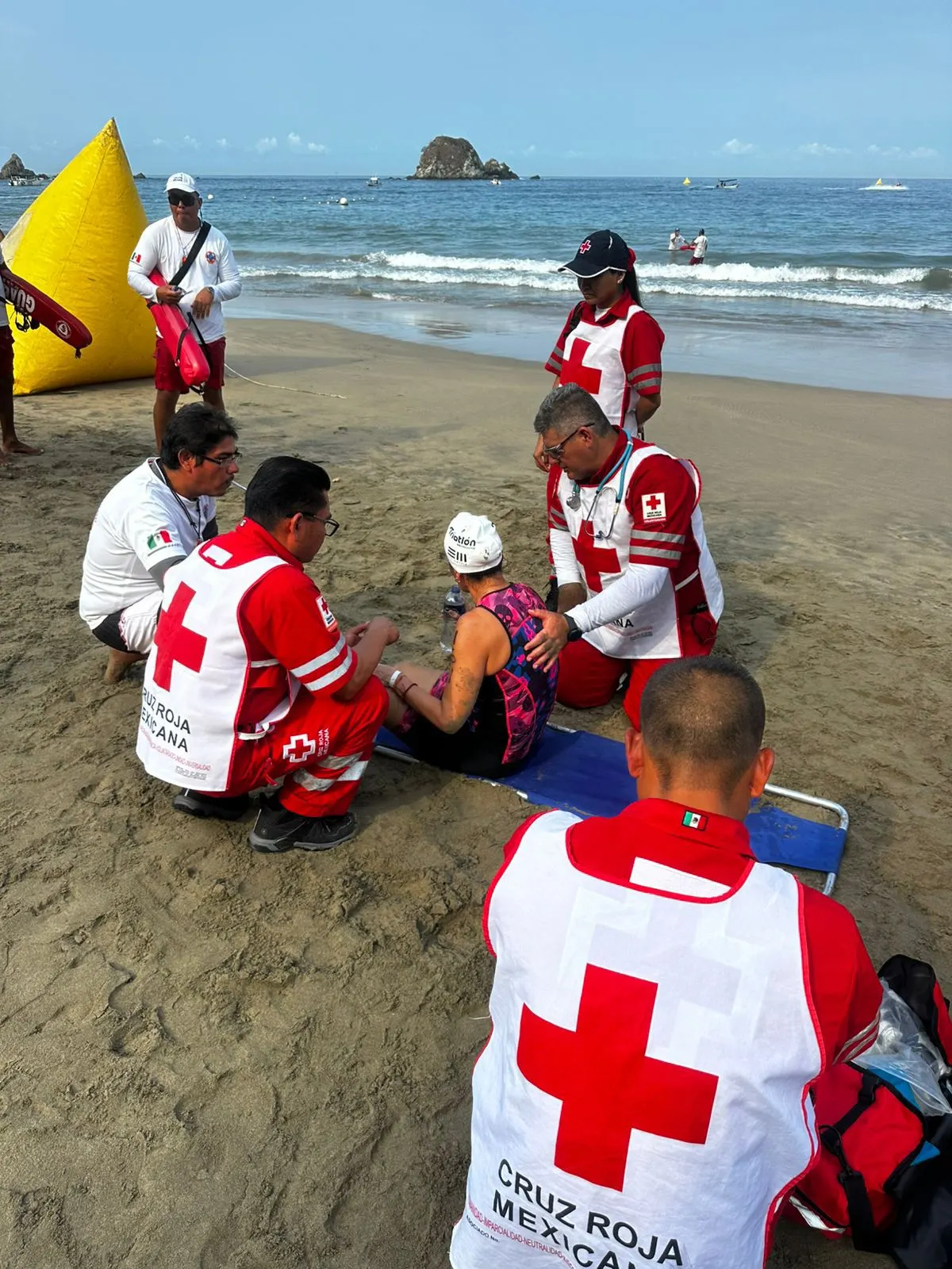 Fotografía Cruz Roja Zihuatanejo
